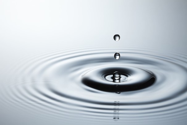 <center>Eau